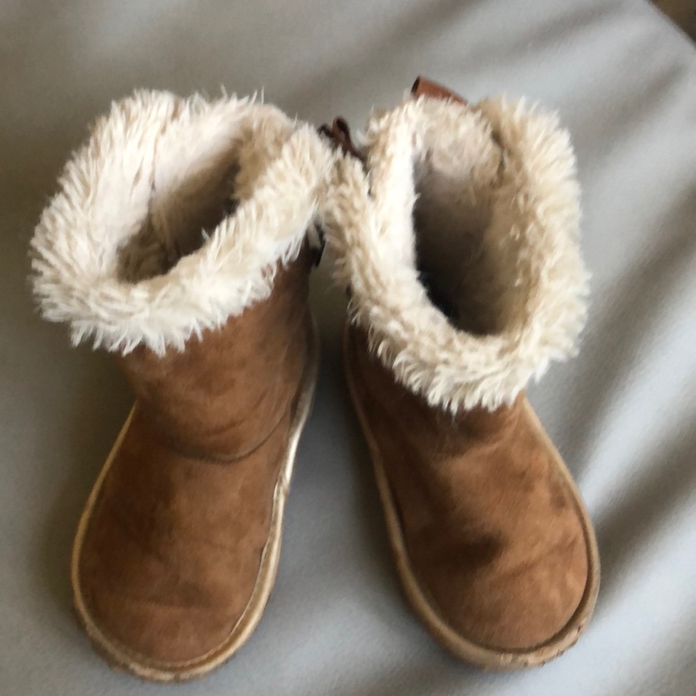 Size 7 cozy boots